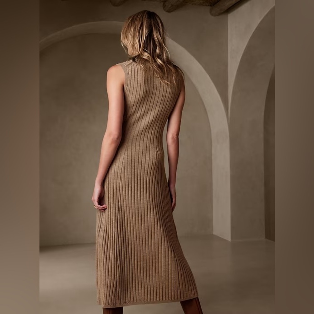 NWT! BANANA REPUBLIC CHESTNUT ANDIAMO MERINO SWEATER DRESS 🍇 - Picture 2 of 12